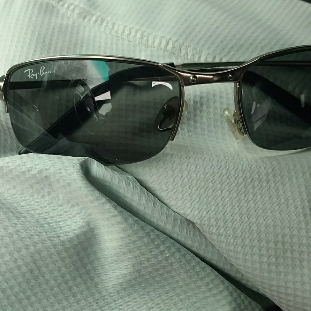 Ray-Ban